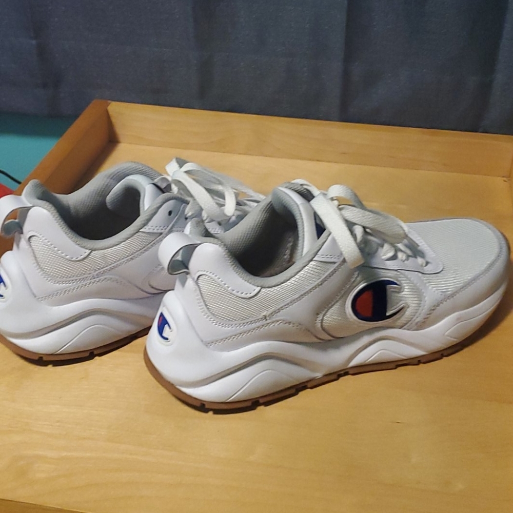 Sold Champions / men's shoes